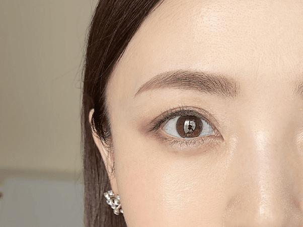 顔は眉で変わる!「2025秋冬トレンド眉」と描き方をレクチャー